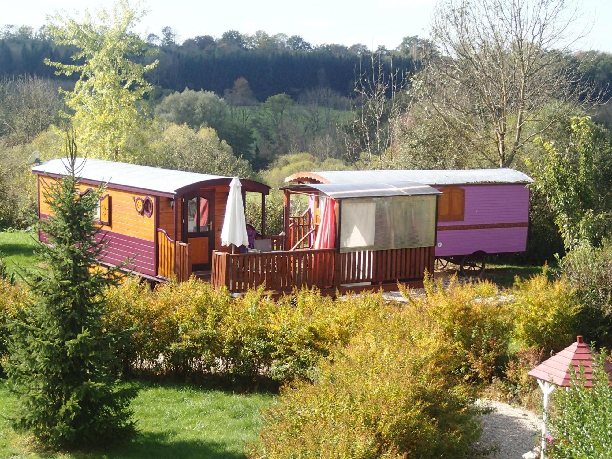 Roulotte De Charme Campsite Doucier